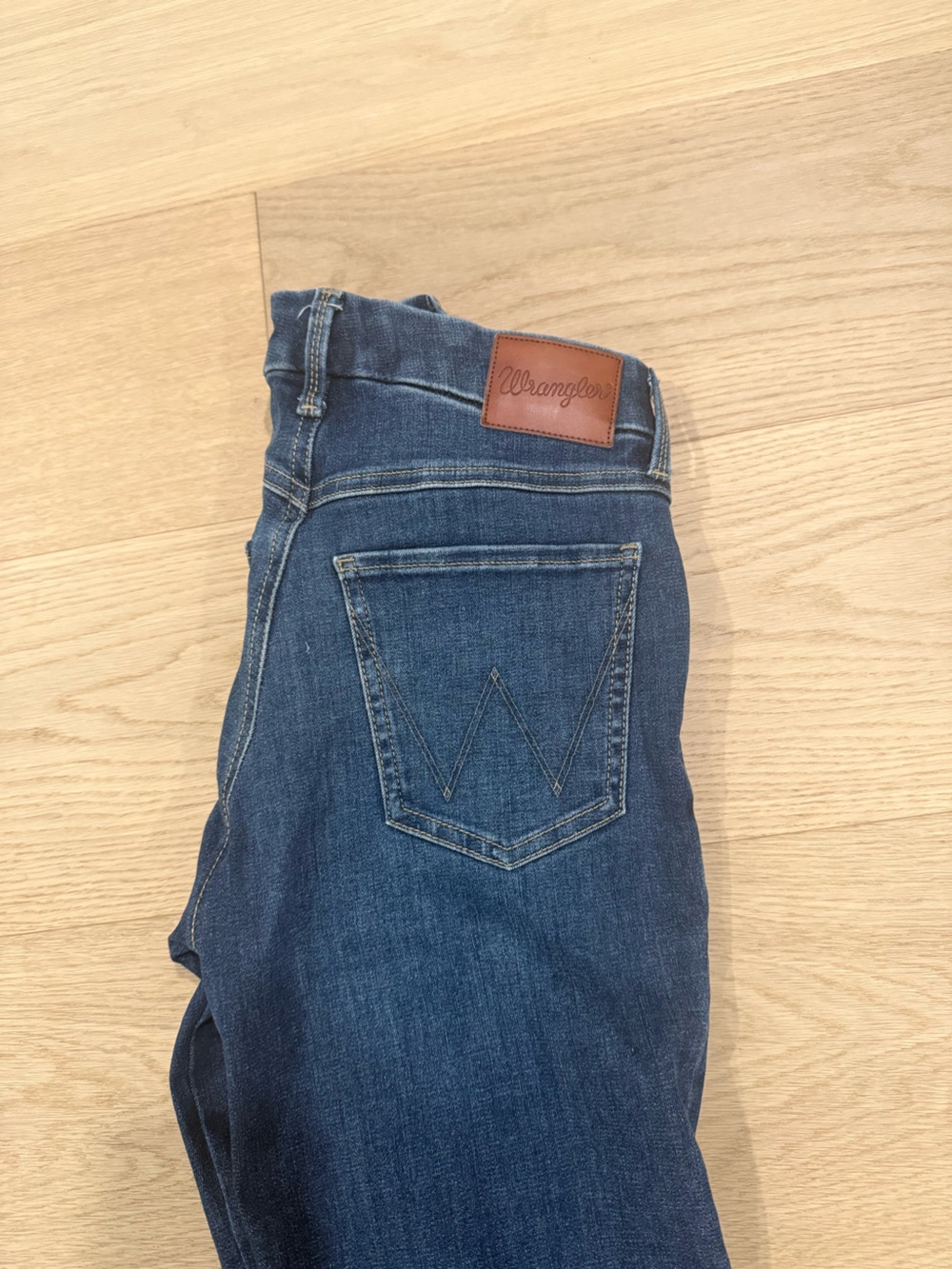Wrangler Women's Mid Blue Bootcut Jeans - Picture 2 of 3